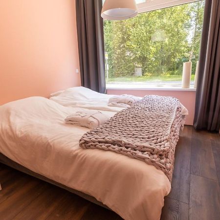 Hotel Leeuwerik Бад-Нювесханс Екстериор снимка