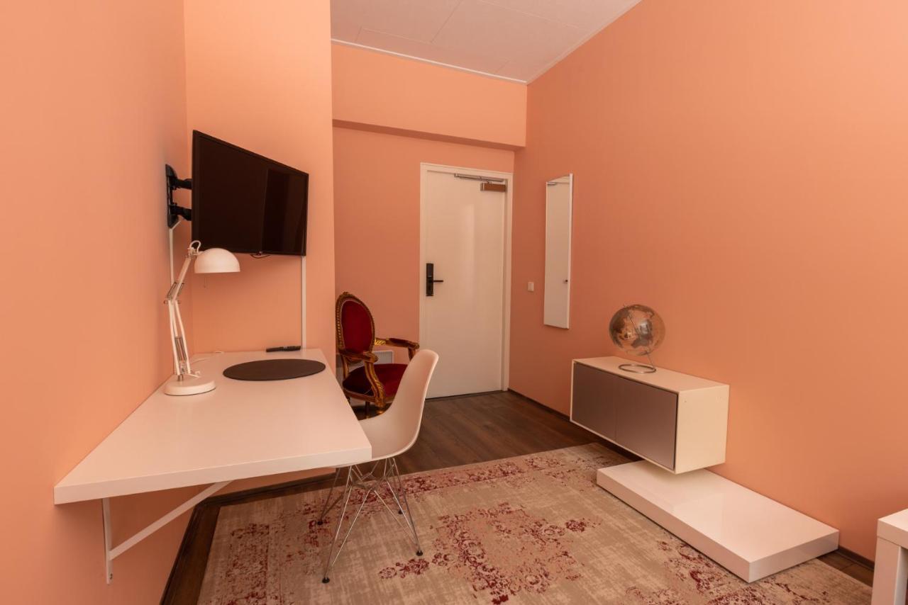 Hotel Leeuwerik Бад-Нювесханс Екстериор снимка