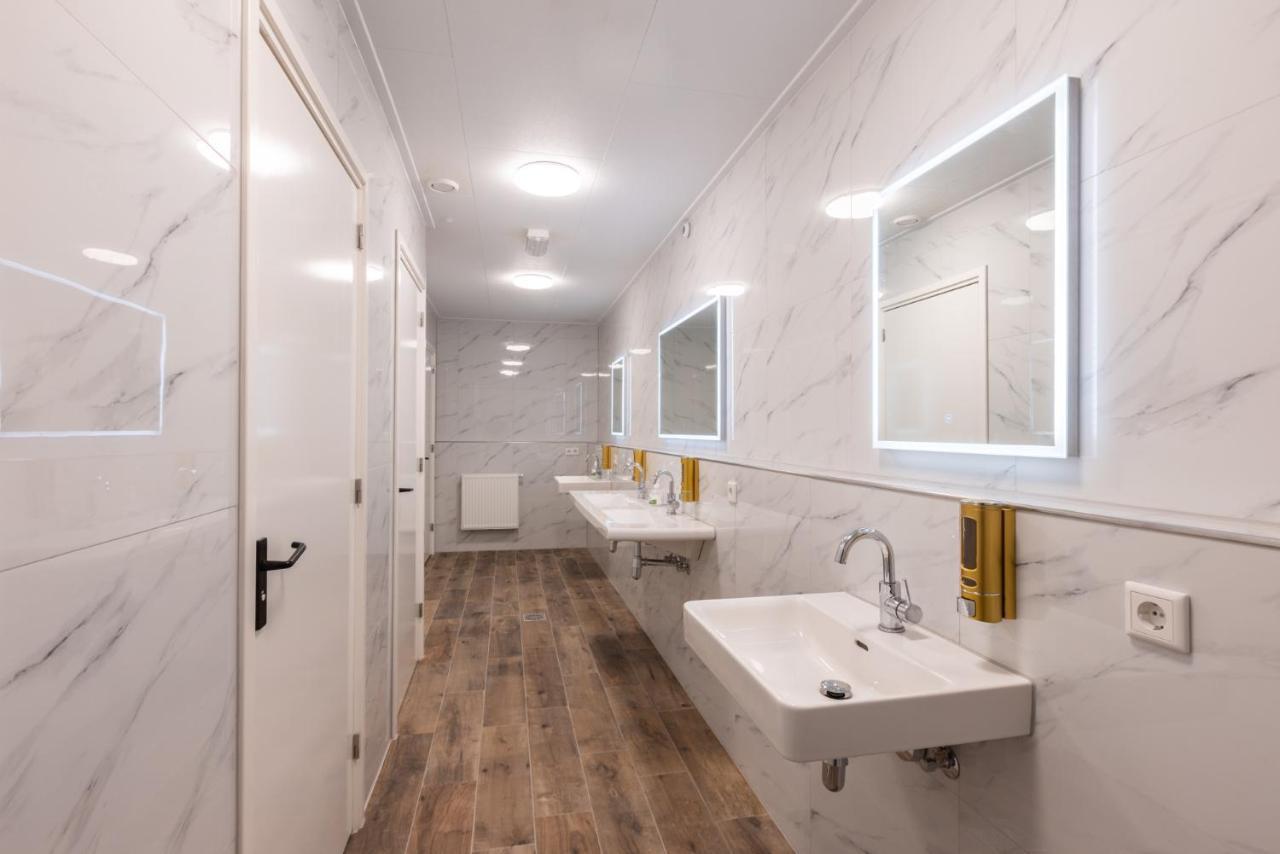 Hotel Leeuwerik Бад-Нювесханс Екстериор снимка