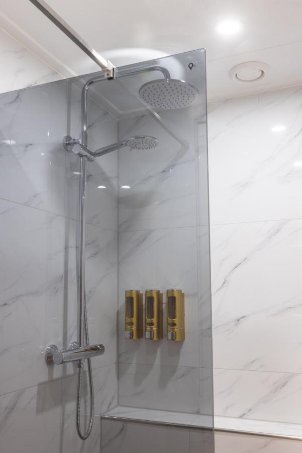 Hotel Leeuwerik Бад-Нювесханс Екстериор снимка